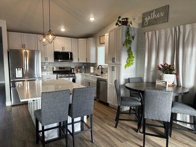 Building Photo - 2441 Roan Ridge Rd