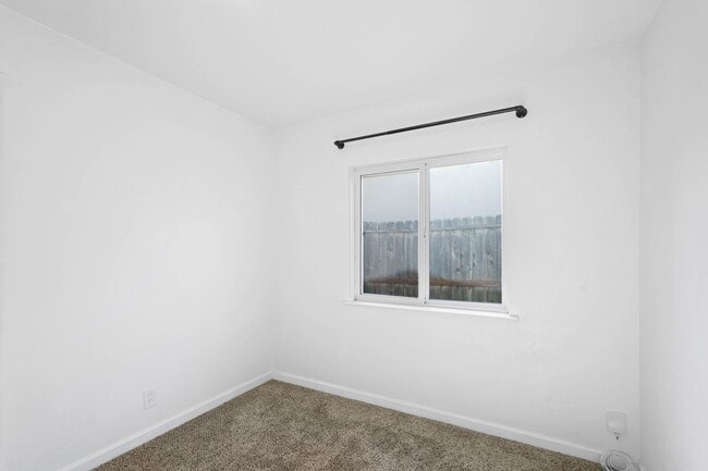 Building Photo - Beautiful Vacaville Home Near Parks, Schools & Shopping