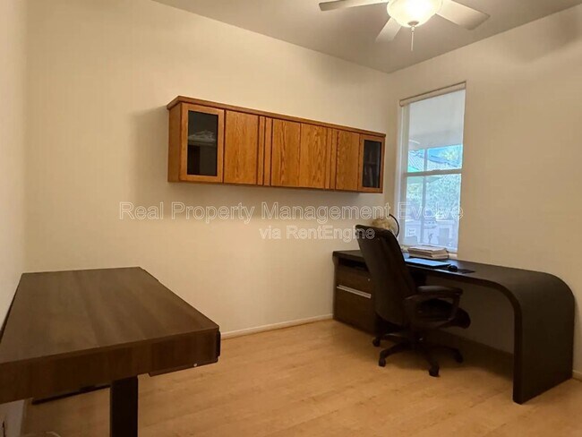 Building Photo - 3038 W Trapanotto Rd