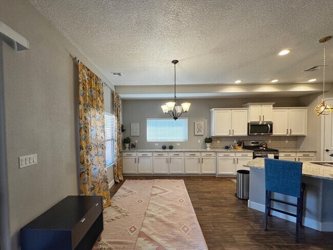 Building Photo - 6801 Prom Ave NE