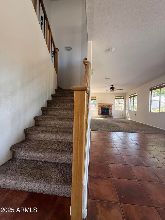 Building Photo - 11126 W Wilshire Dr
