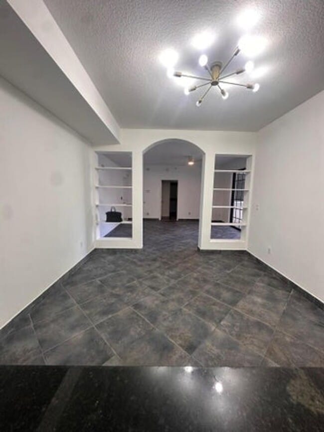 Building Photo - 233 S Federal Hwy