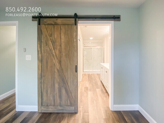 Building Photo - 5990 W Bay Point Dr