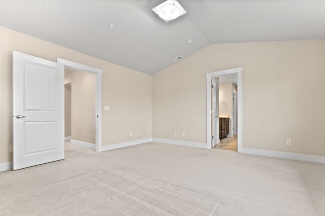 Building Photo - 3Bd/2.5Ba Lynnwood Home