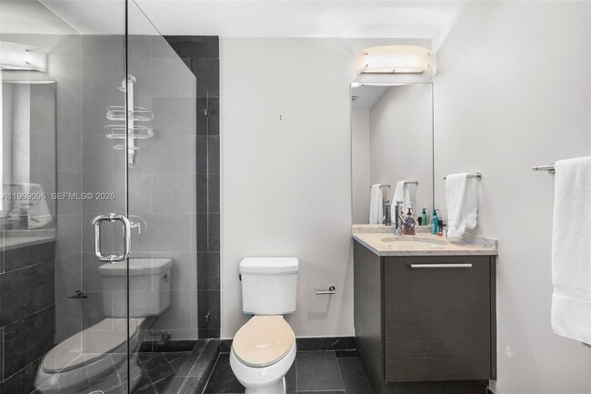 Building Photo - 900 Biscayne Blvd