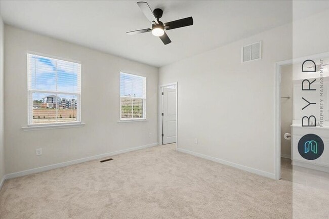 Building Photo - 231 Golden Haze Aly