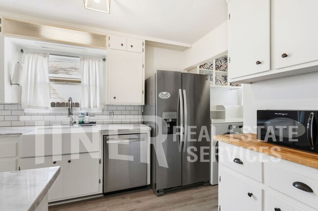 Building Photo - 4739 61st St