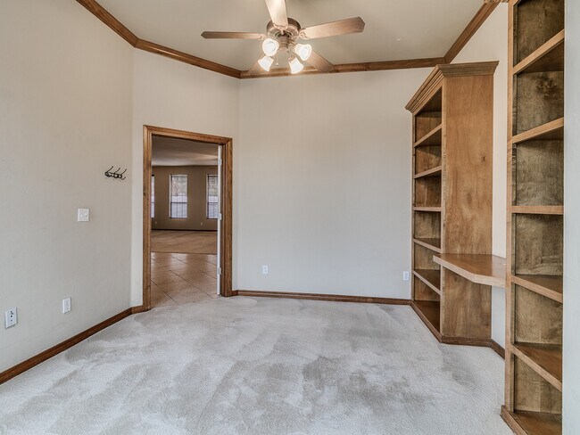 Building Photo - Fenwick Garden Village + Gated Community i...