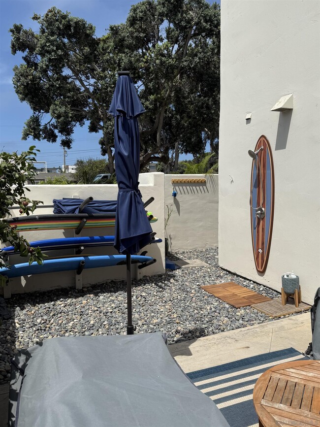 Building Photo - 2305 Camino Del Mar