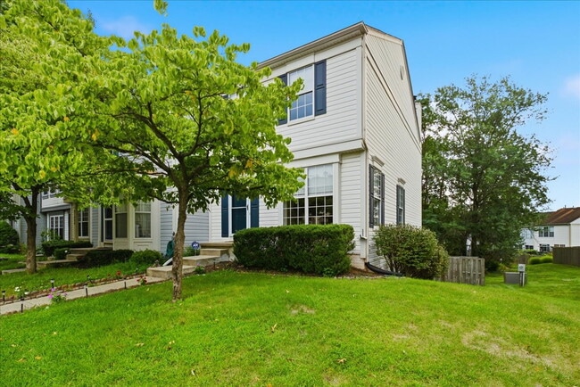 Building Photo - Updated 3BR End-Unit Townhome in Ashburn Farm