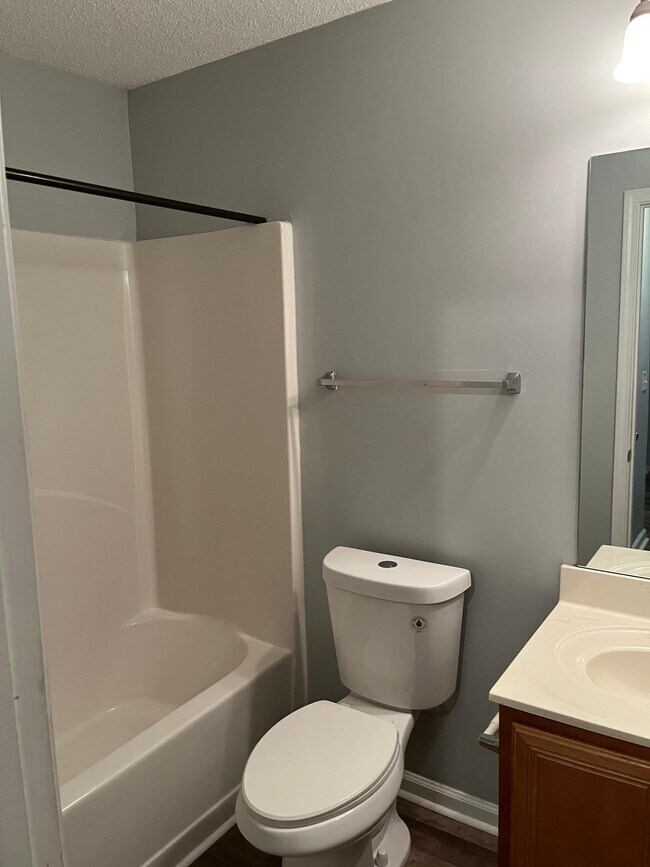 Building Photo - 2731 Halligan Point