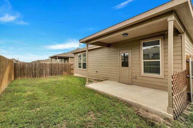 Building Photo - 5216 Cressler Ln