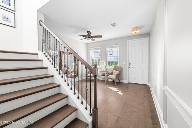 Building Photo - 1067 Seaside Dr N