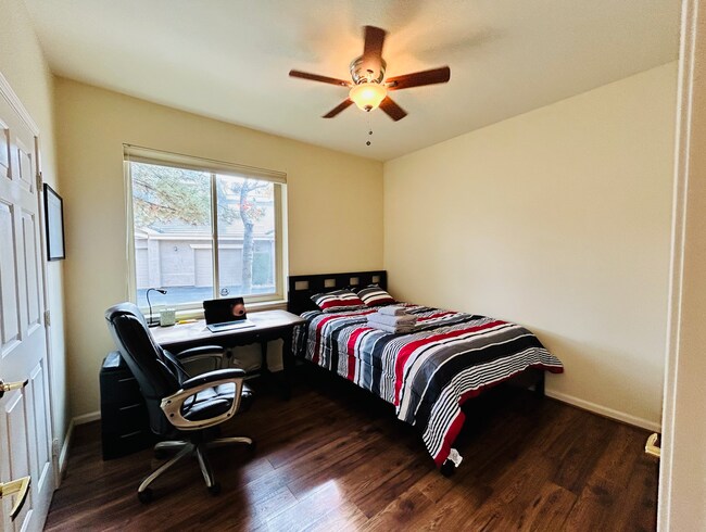 Building Photo - 900 S Meadows Pky