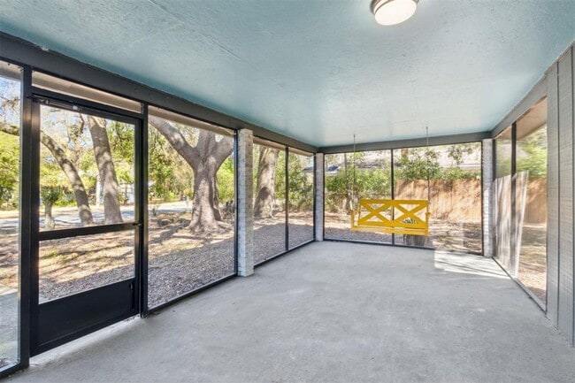 Building Photo - Fully Renovated Mid-Century Modern Home on Amelia Island – 3BR / 3BA