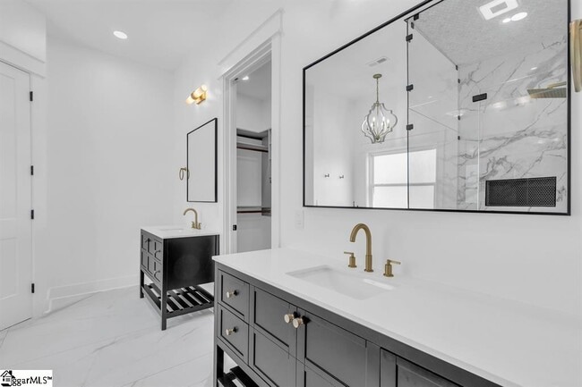 Building Photo - 164 Triangle Pine Rd