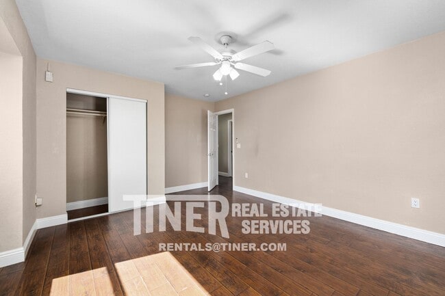 Building Photo - 4281 Silver Dove Way