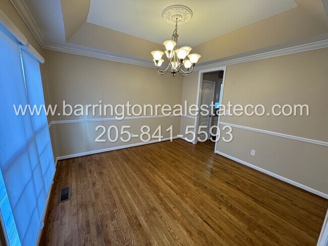 Building Photo - Hoover