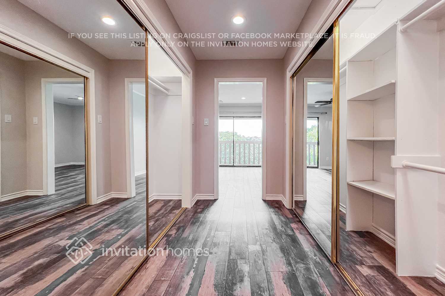 Building Photo - 404 Columbia Dr