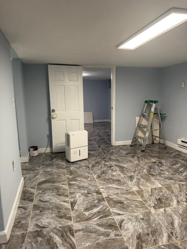 Building Photo - 72 Trenton St