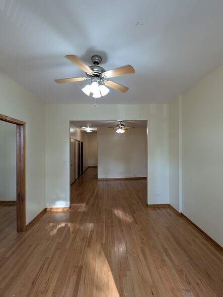 Building Photo - 2041 N Keeler Ave
