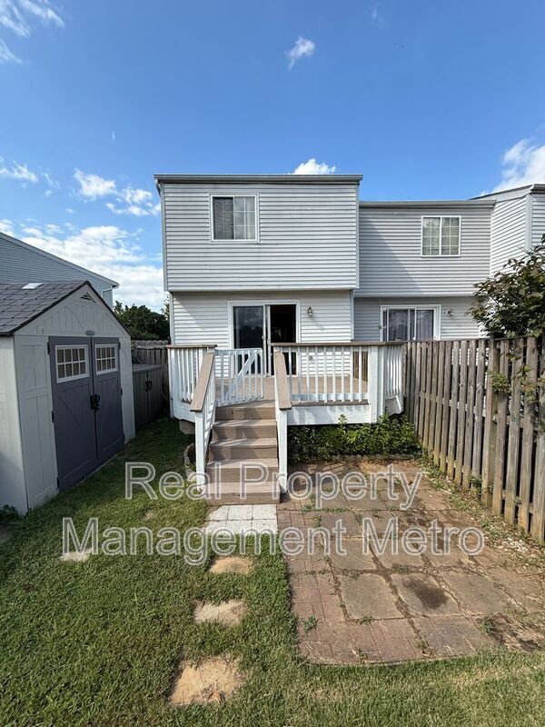 Building Photo - 8257 Mary Lee Ln