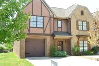 Building Photo - 2000 Stephanie Ct