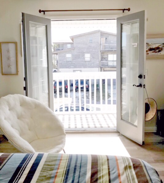 Master Bedroom Porch - 200 Margaret St