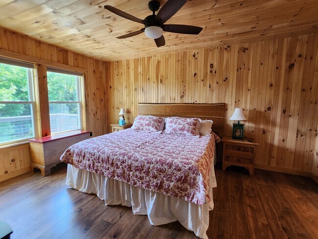 Building Photo - 2650 Hickory Nut Gap Rd