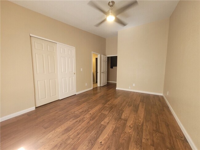 Building Photo - 3835 Smoketree Cir