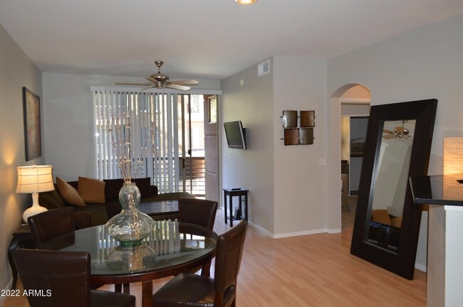 Building Photo - 1701 E Colter St