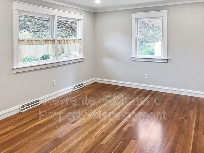 Building Photo - 9322 Huron Ave