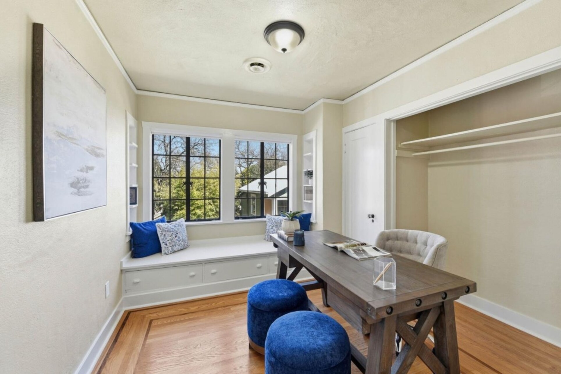 Office/bedroom with sink - 181 College Way
