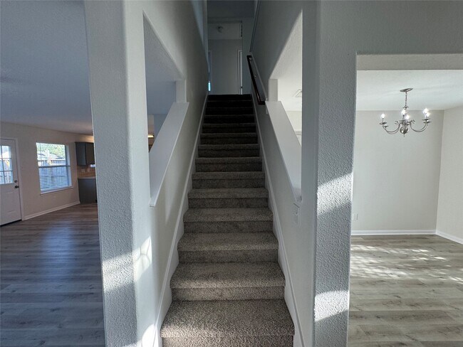 Building Photo - 11811 Madison Kendall Ln