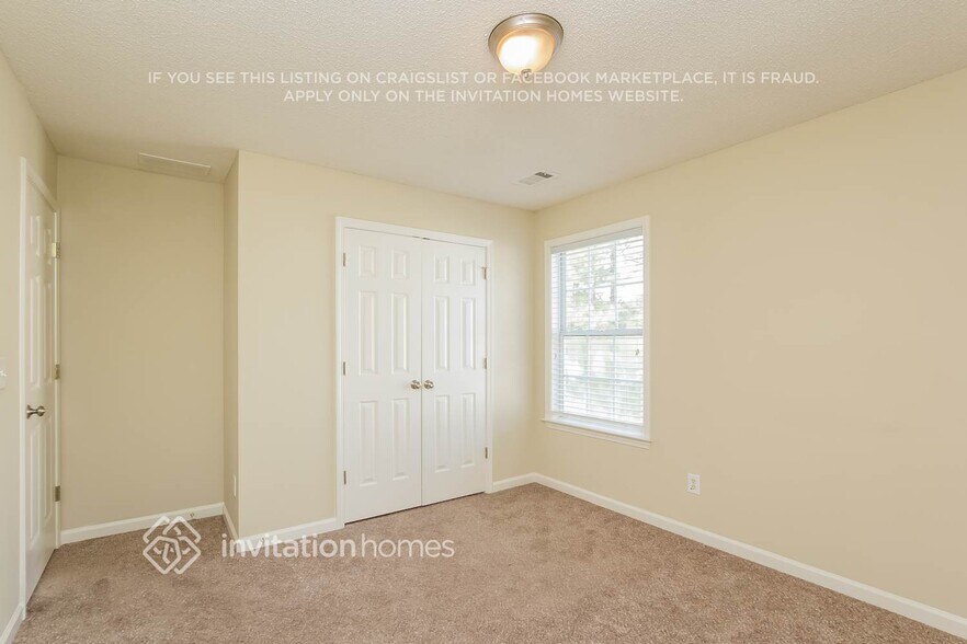 Building Photo - 2219 Sprucewood Dr NW