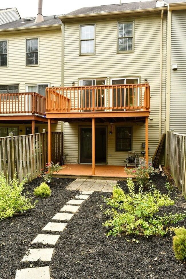 Building Photo - Burtonsville, MD