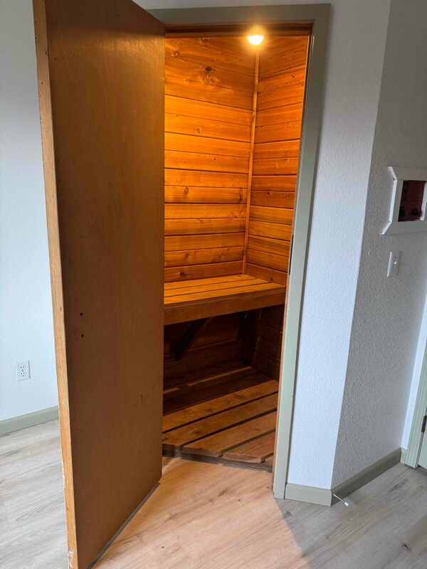 Building Photo - 8810 Washburn St