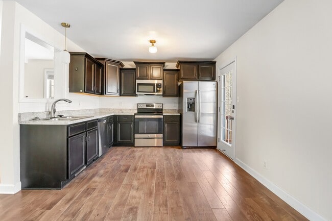 Building Photo - 1061 Fuji Ln