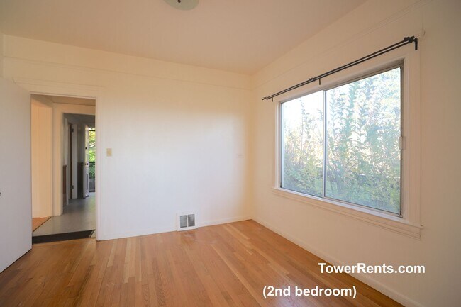Building Photo - Noe Valley/Dolores Hts: 2 Bedroom+ Office ...