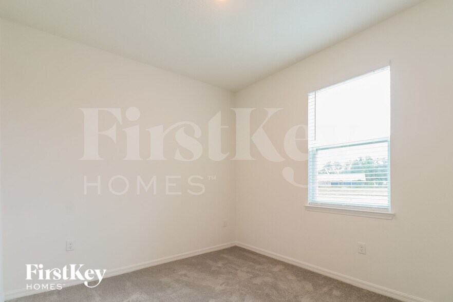 Building Photo - 121 Windsor Reserve Dr