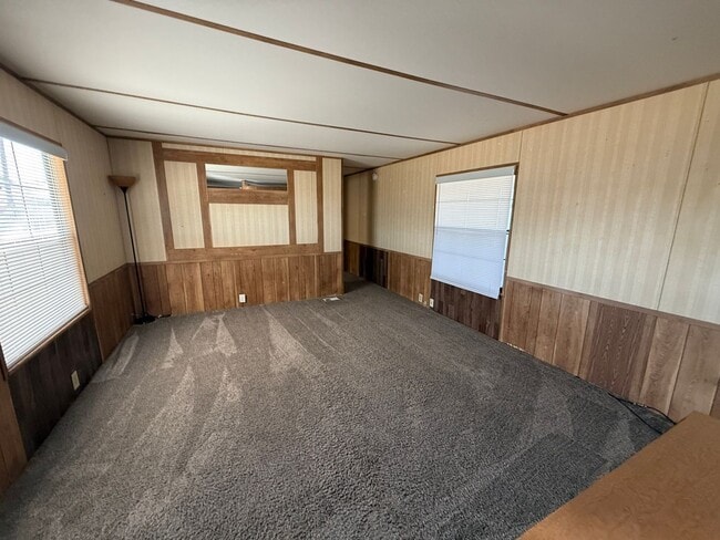 Building Photo - 1652 Gran Circulo