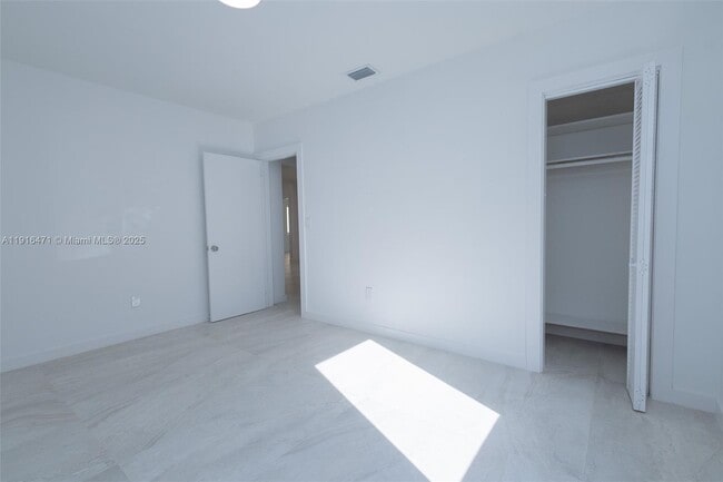 Building Photo - 2675 SW 24th Ter