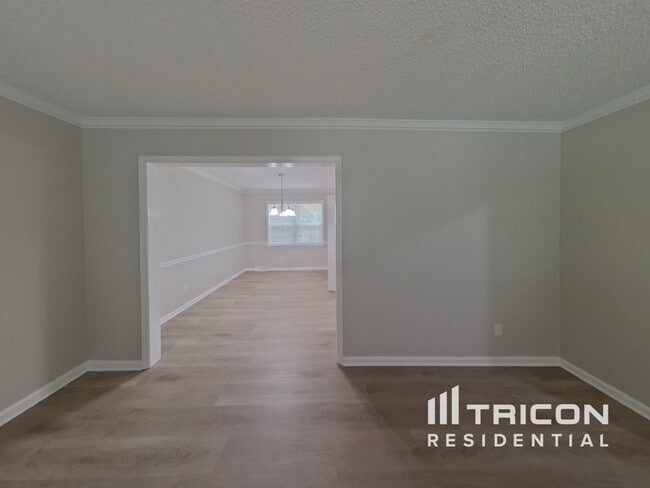 Building Photo - 11203 Kingfisher Dr