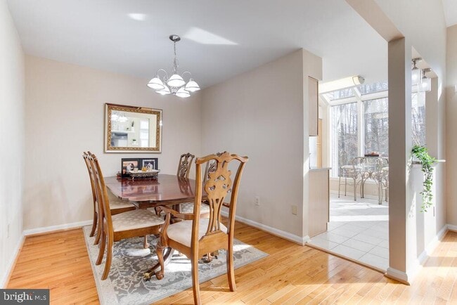 Building Photo - 100 Spring Pl Way