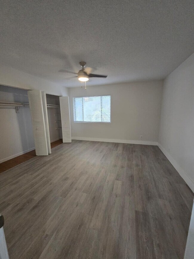 Building Photo - 7743 Balboa St