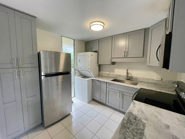 Building Photo - 1Bed / 1Bath / 1Parking W/D In Unit! Waipi...