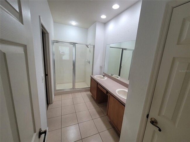 Building Photo - 3321 Whitestone Cir