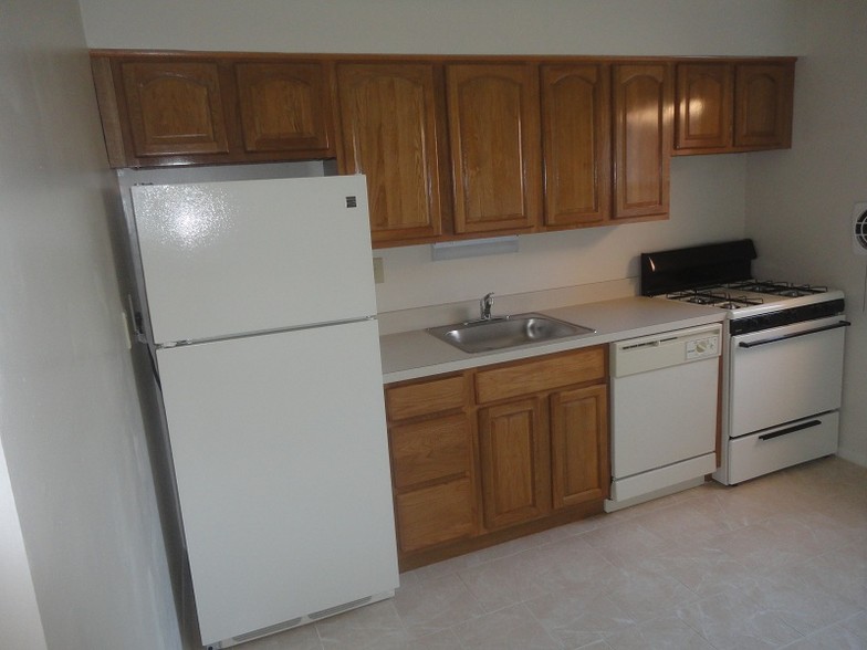 Kitchen - Brooklawn Gardens