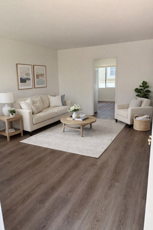 Building Photo - 4410-4416.5-44165 Louisiana St