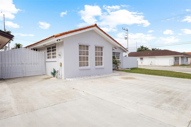Building Photo - 13892 SW 25th Terrace